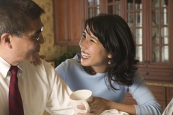 couple-asian-happy-laughing