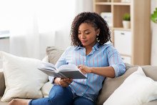 bible-black-woman-reading