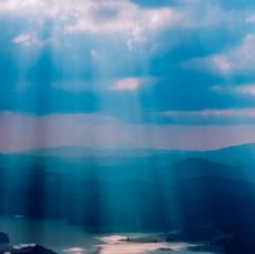 blue-sun-rays-cloud