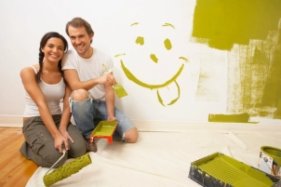 couple-paint-fun-happy